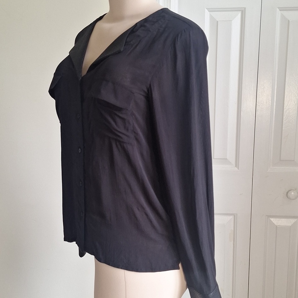 3/$20 Express Women's Black Button-Up Top 100% Viscose, Size XS - Picture 9 of 10